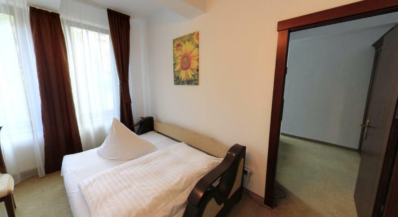 Pension Deutsches Haus Braşov Buitenkant foto