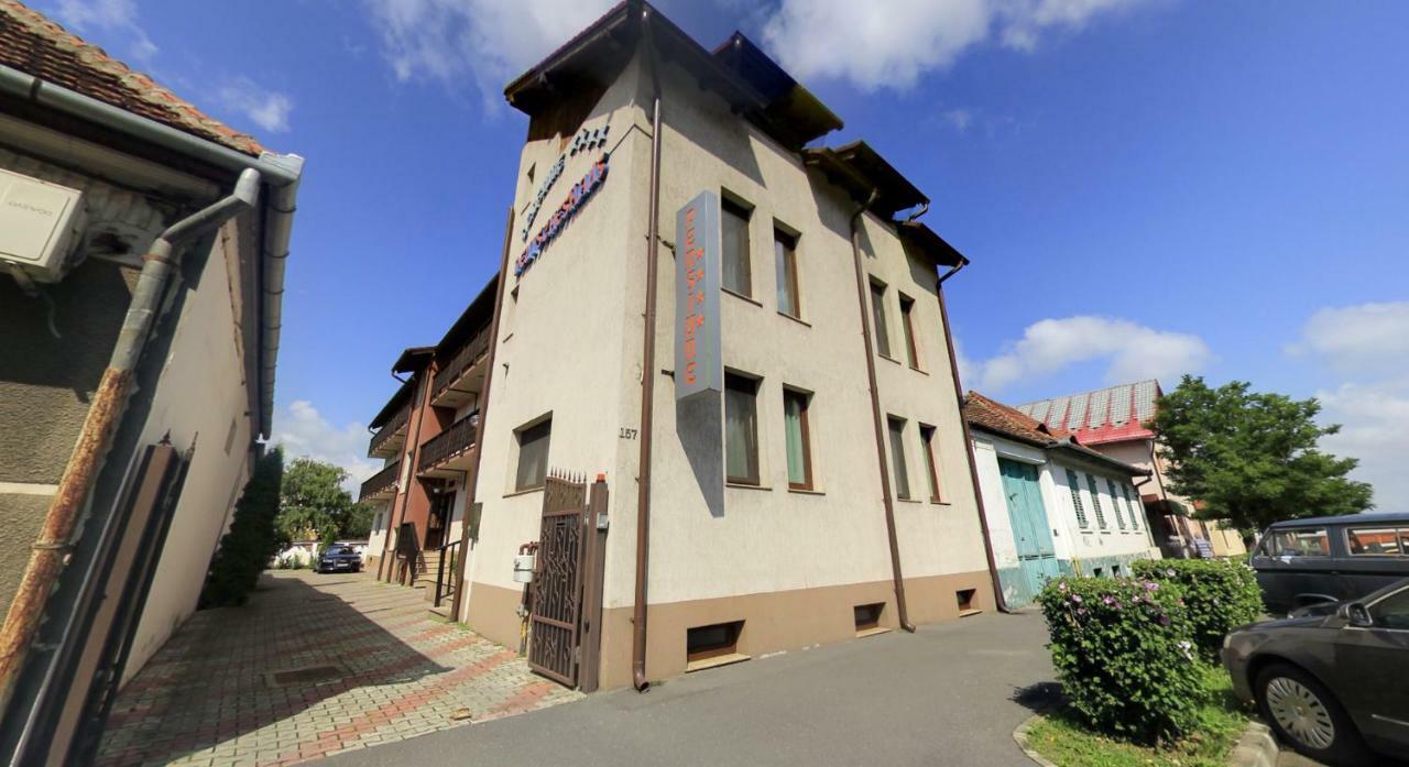 Pension Deutsches Haus Braşov Buitenkant foto